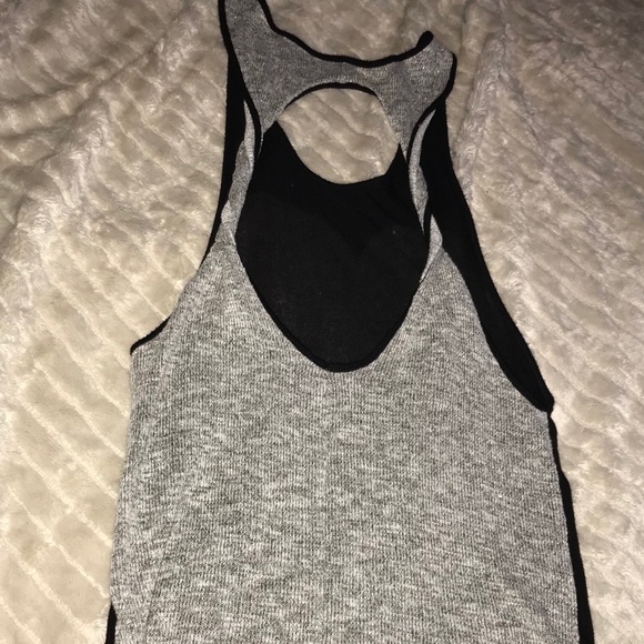 Tank Size Small - Picture 2 of 4